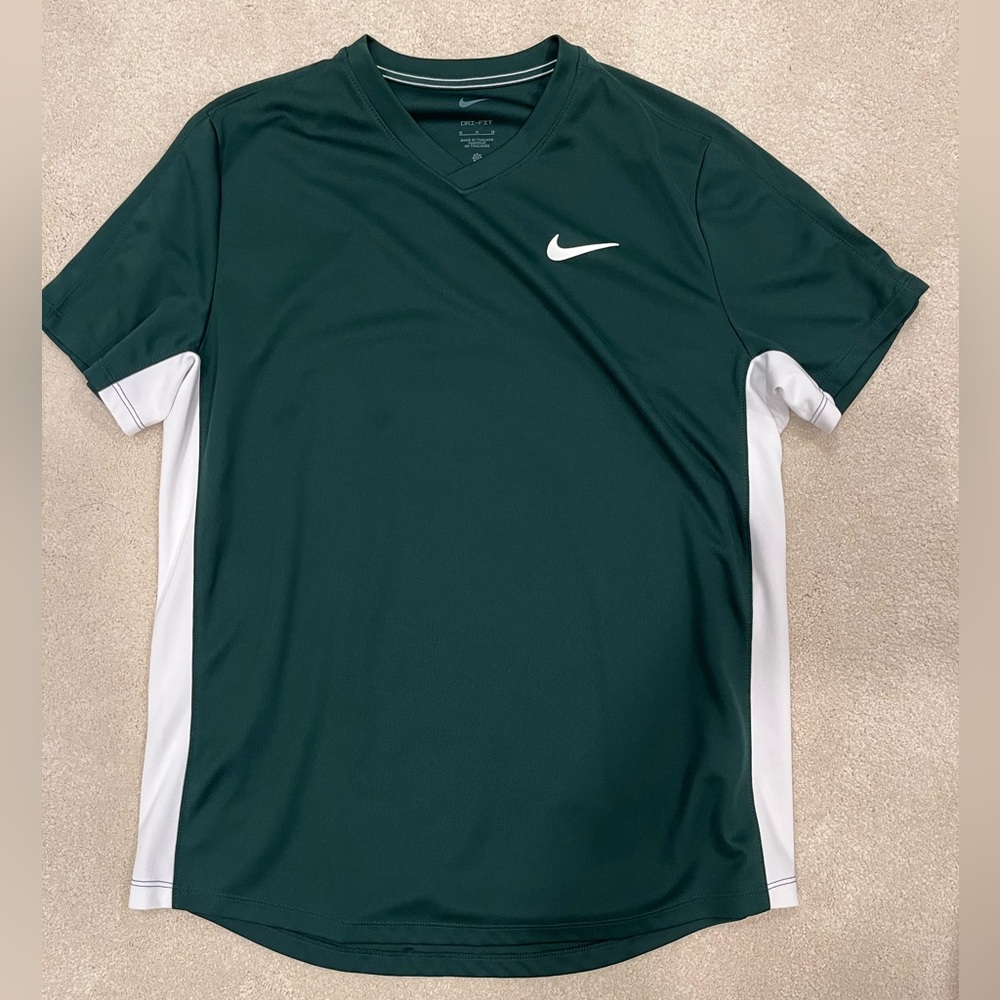 Nike-Court Dri-Fit Victory Men’s Tennis T-shirt - Medium